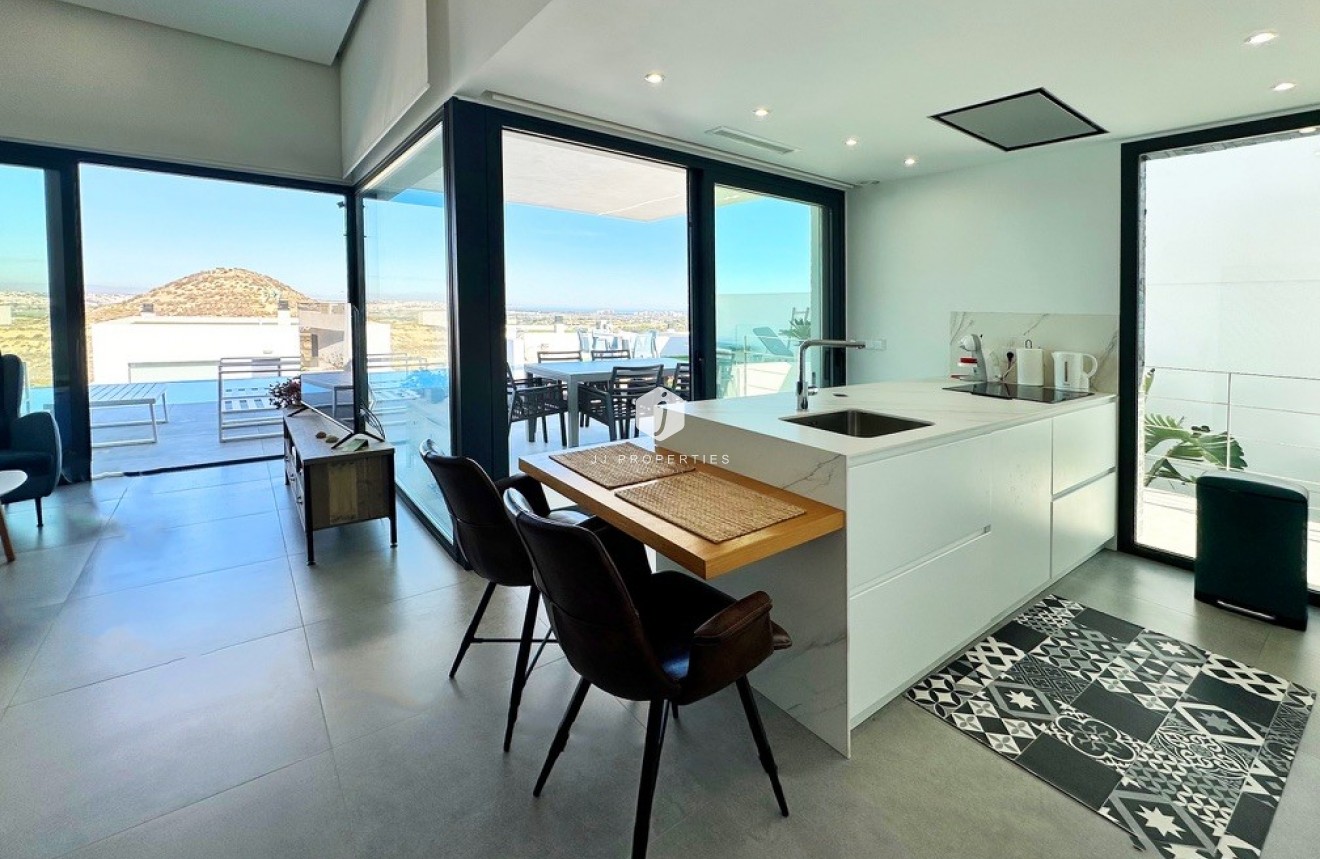 Segunda mano - Villa -
Rojales - Inland