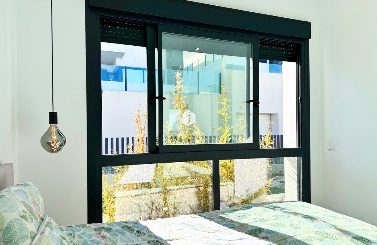 Segunda mano - Villa -
Rojales - Inland