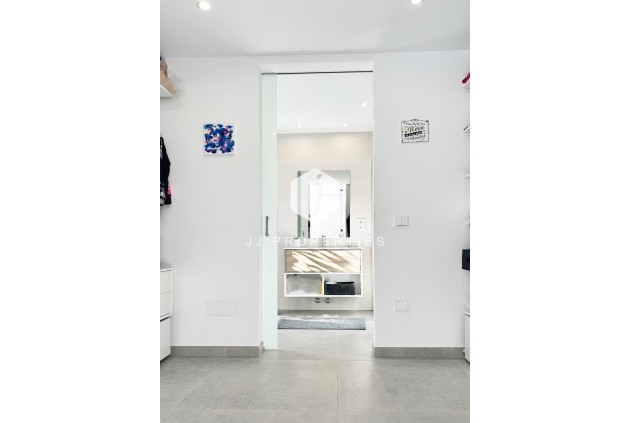 Segunda mano - Villa -
Rojales - Inland