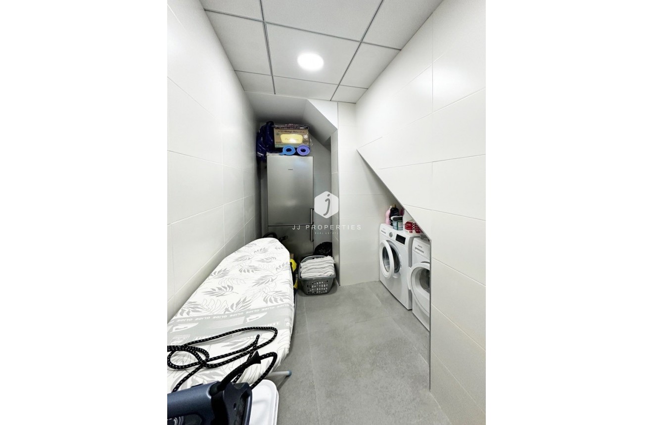 Segunda mano - Villa -
Rojales - Inland