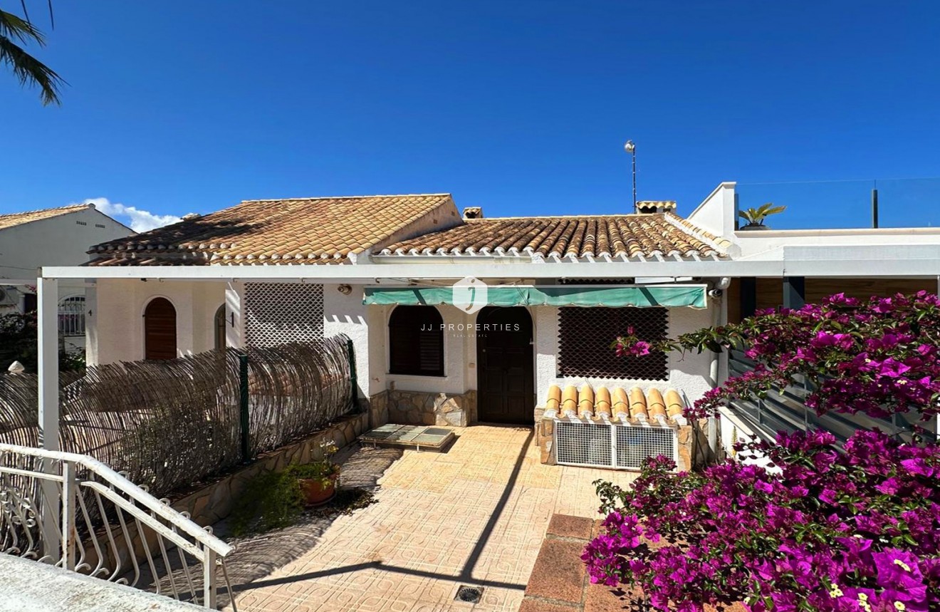 Segunda mano - Chalet -
Orihuela Costa - Costa Blanca