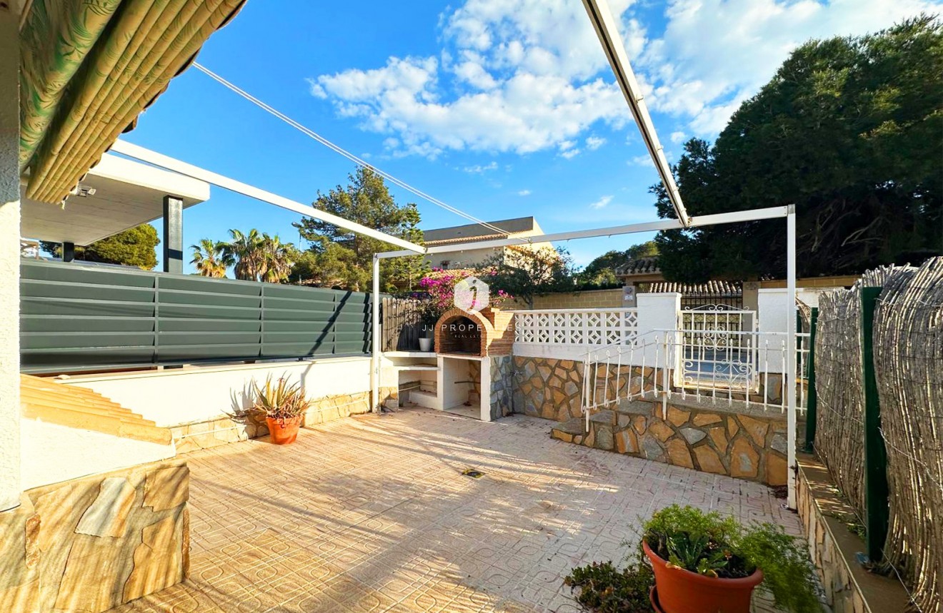 Segunda mano - Chalet -
Orihuela Costa - Costa Blanca