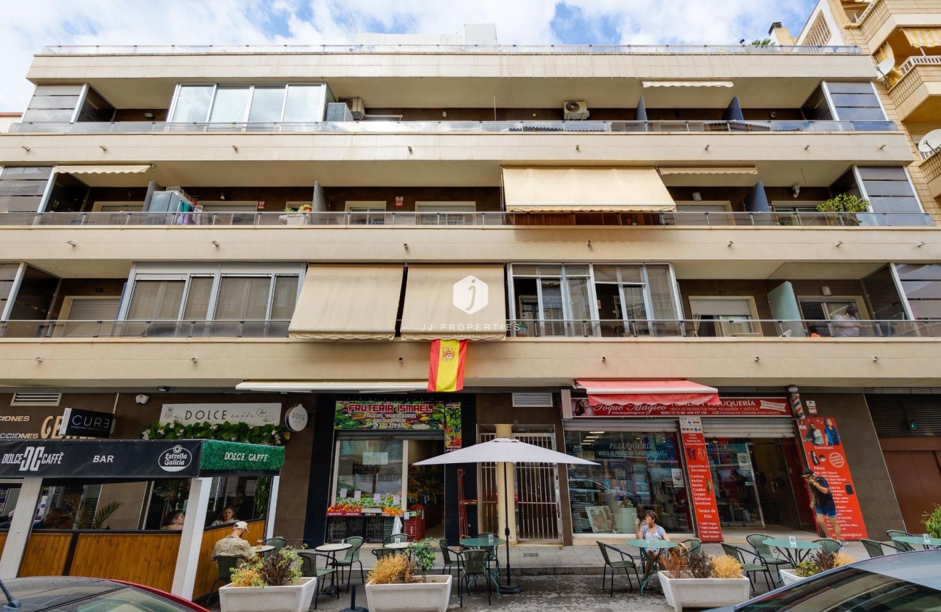 Segunda mano - Apartamento / piso -
Torrevieja - Estacion de autobuses