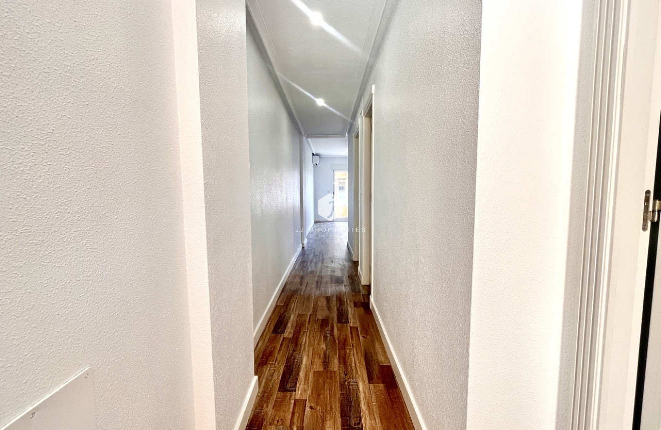 Segunda mano - Apartamento / piso -
San Miguel de Salinas - Inland