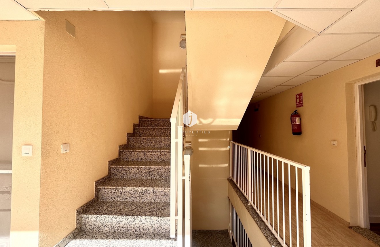 Segunda mano - Apartamento / piso -
San Miguel de Salinas - Inland