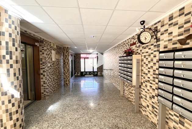 Segunda mano - Apartamento / piso -
San Miguel de Salinas - Inland