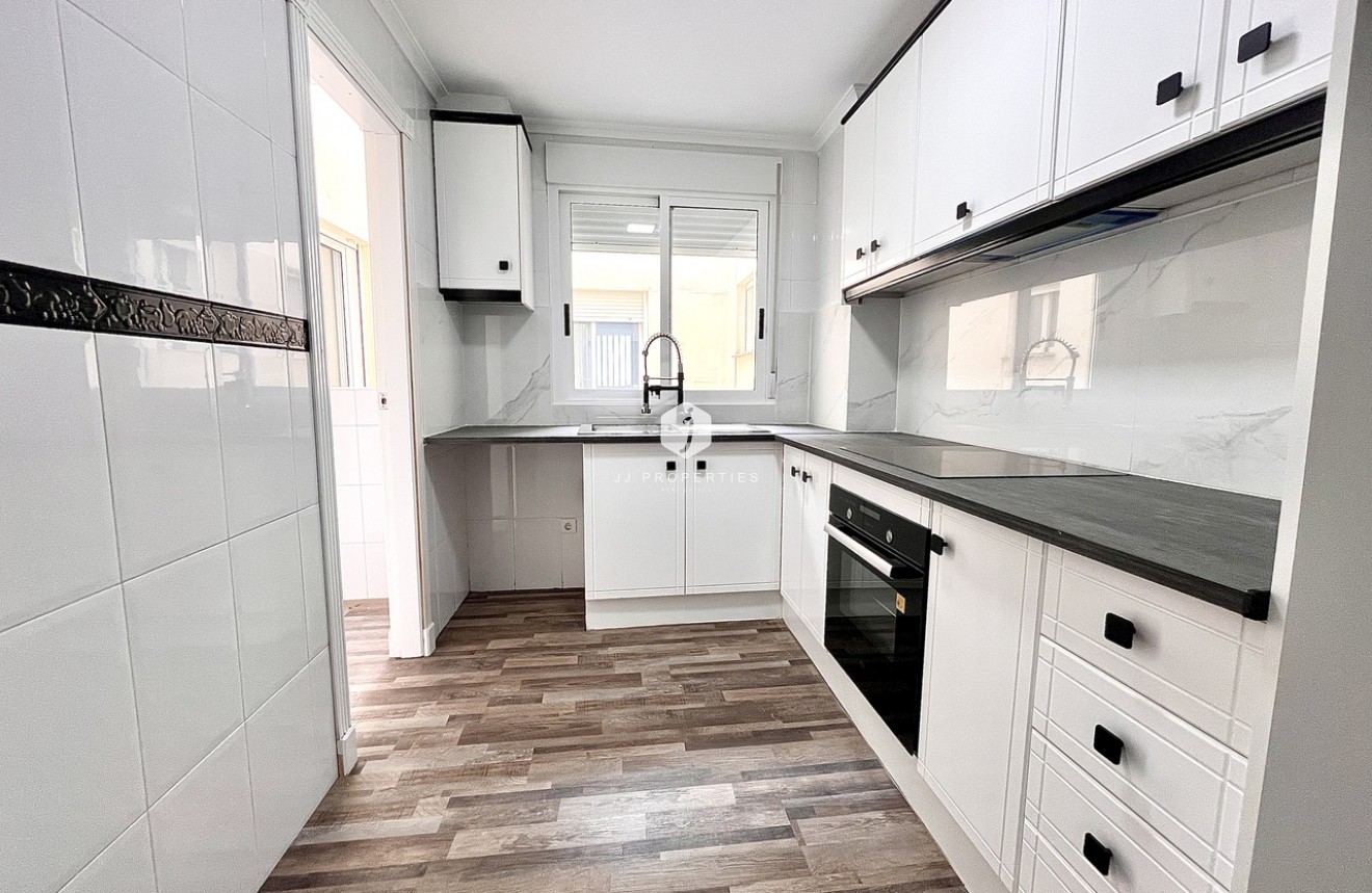 Segunda mano - Apartamento / piso -
San Miguel de Salinas - Inland