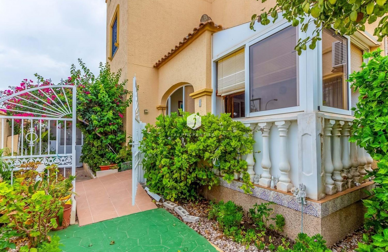 Segunda mano - Villa -
Orihuela Costa - Costa Blanca