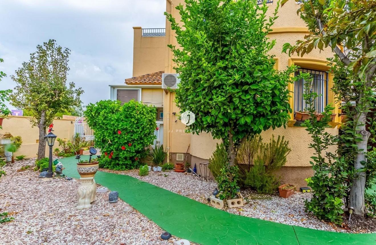 Segunda mano - Villa -
Orihuela Costa - Costa Blanca