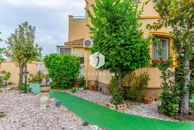 Segunda mano - Villa -
Orihuela Costa - Costa Blanca