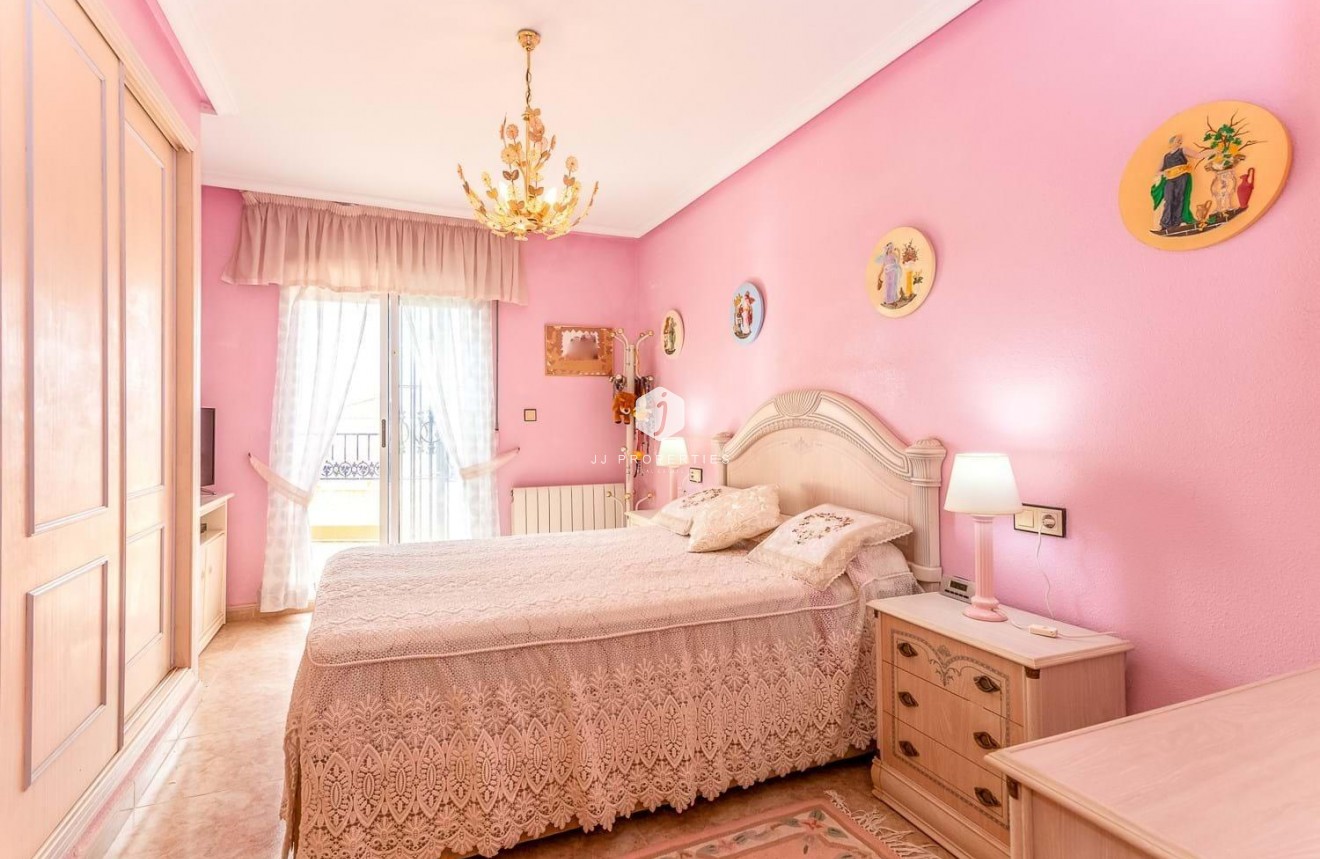 Segunda mano - Villa -
Orihuela Costa - Costa Blanca