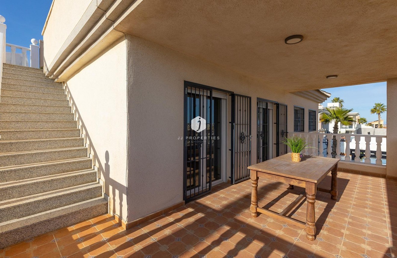 Segunda mano - Villa -
Rojales - Campo De Golf La Marquesa