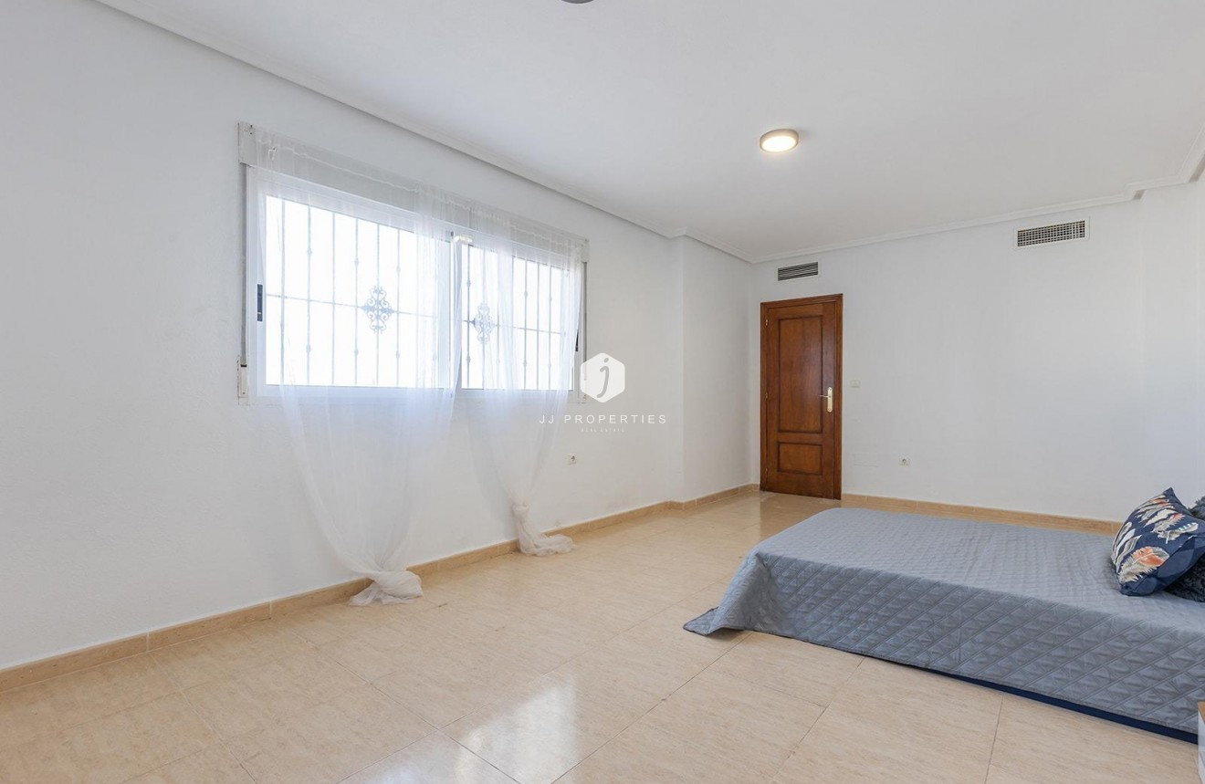 Segunda mano - Villa -
Rojales - Campo De Golf La Marquesa