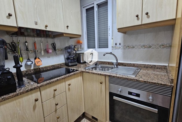 Segunda mano - Apartamento / piso -
Torrevieja - Centro