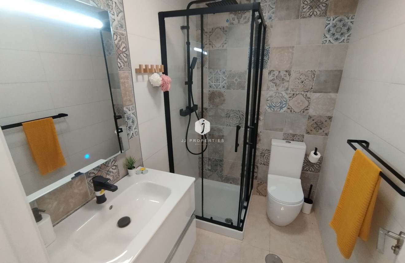 Segunda mano - Chalet -
San Miguel de Salinas - Inland