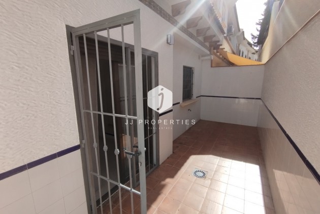 Segunda mano - Chalet -
San Miguel de Salinas - Inland