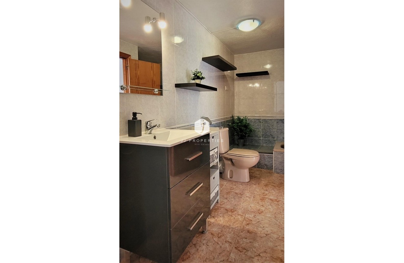 Segunda mano - Villa -
Torrevieja - Costa Blanca