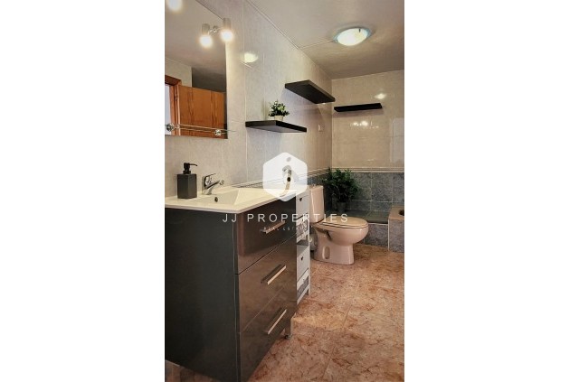 Segunda mano - Villa -
Torrevieja - Costa Blanca