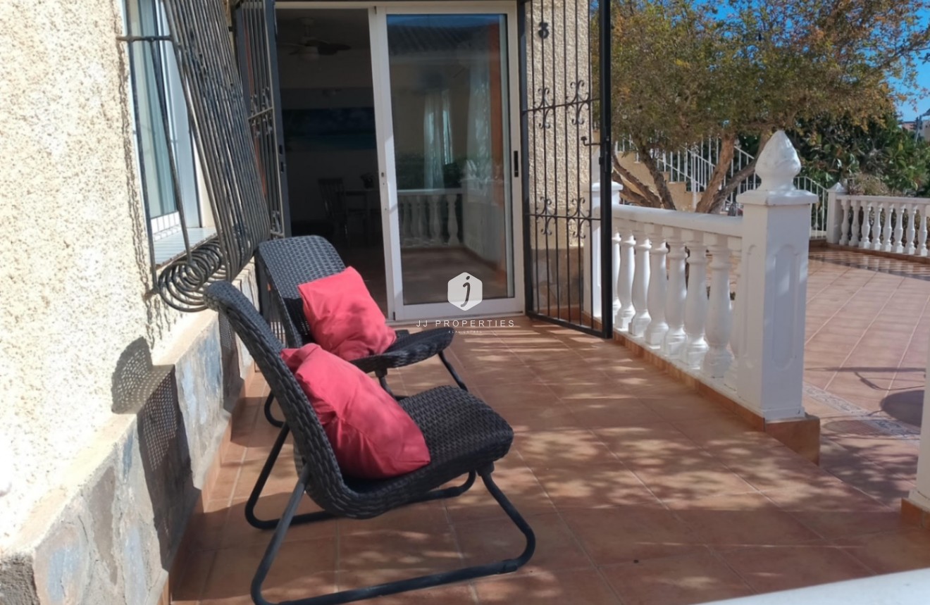 Segunda mano - Villa -
Torrevieja - Costa Blanca