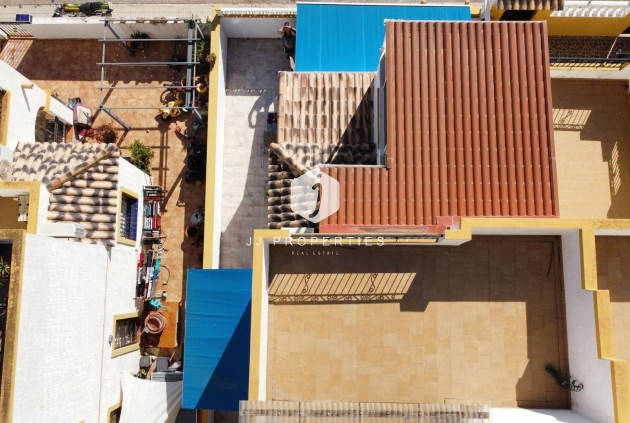 Segunda mano - Chalet -
Torrevieja - Los Balcones