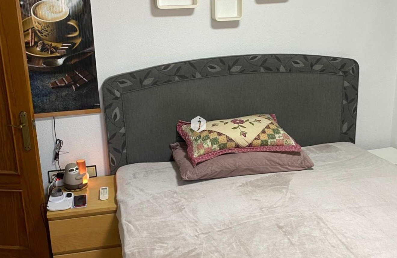 Segunda mano - Chalet -
Torrevieja - Los Balcones