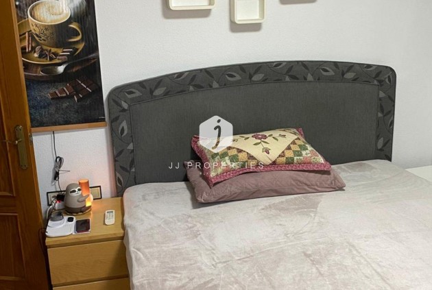 Segunda mano - Chalet -
Torrevieja - Los Balcones