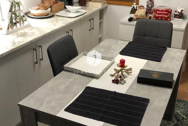 Segunda mano - Chalet -
Torrevieja - Los Balcones