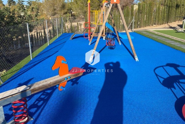 Segunda mano - Chalet -
Torrevieja - Los Balcones