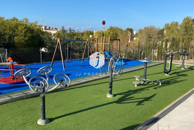 Segunda mano - Chalet -
Torrevieja - Los Balcones