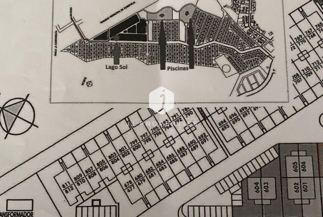 Segunda mano - Chalet -
Torrevieja - Los Balcones