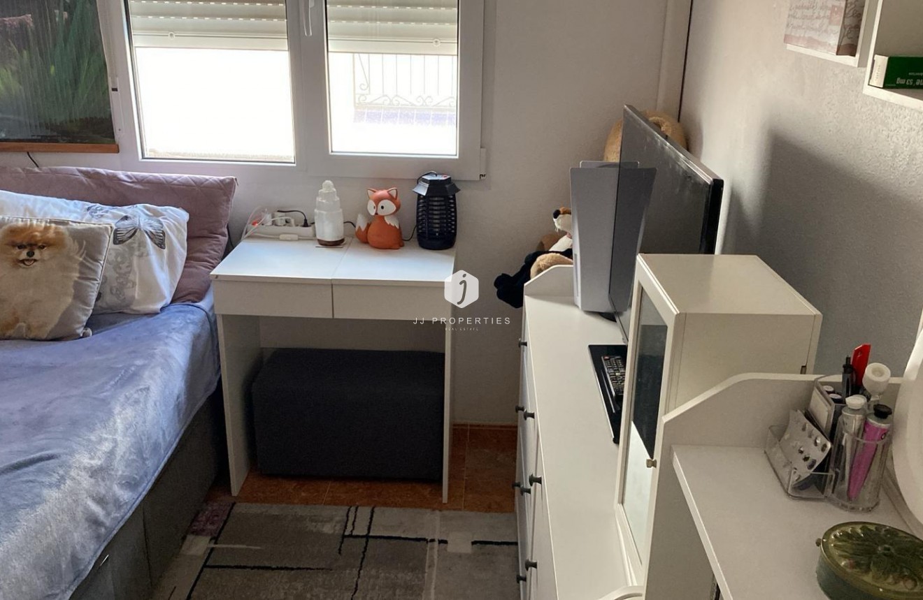 Segunda mano - Chalet -
Torrevieja - Los Balcones