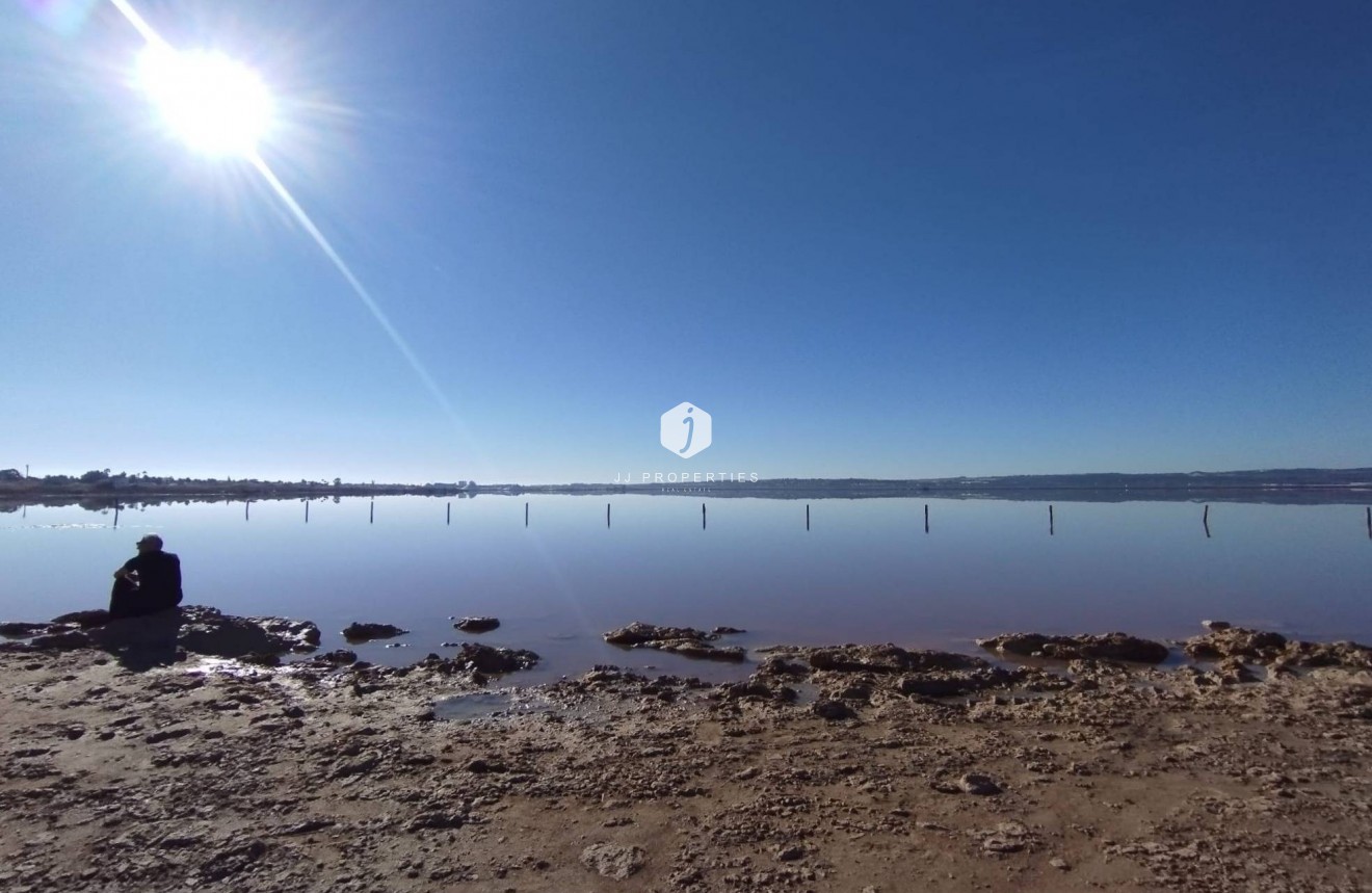 Segunda mano - Villa -
Torrevieja - La Siesta - El Salado - Torreta