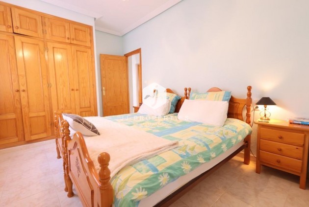 Segunda mano - Villa -
Orihuela Costa - Costa Blanca