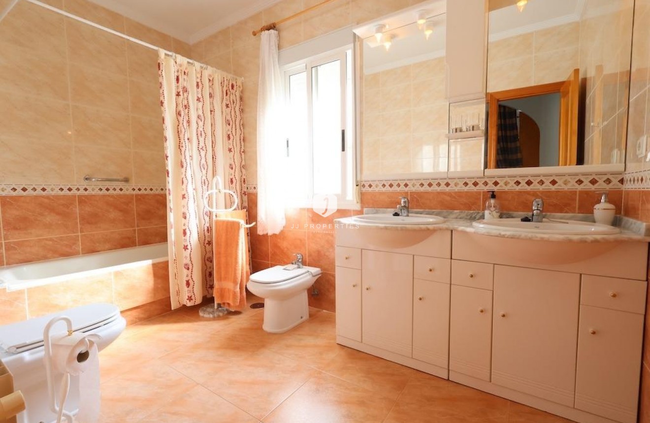 Segunda mano - Villa -
Orihuela Costa - Costa Blanca