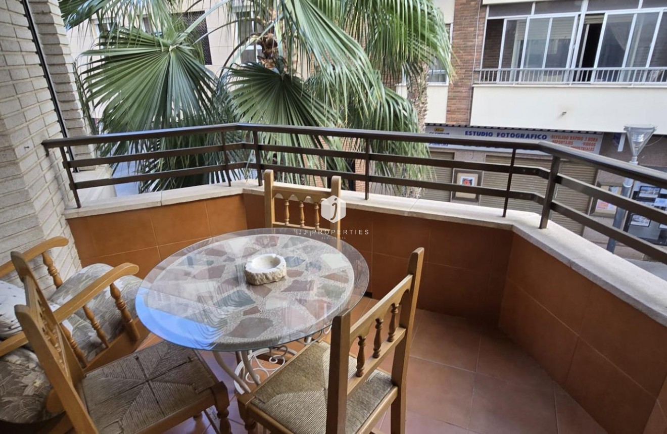 D'occasion - Appartement -
Torrevieja - Centro