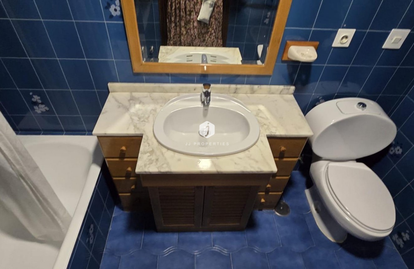 D'occasion - Appartement -
Torrevieja - Centro