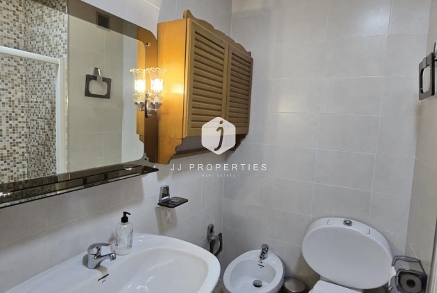 D'occasion - Appartement -
Torrevieja - Centro