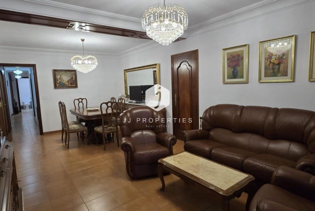 D'occasion - Appartement -
Torrevieja - Centro