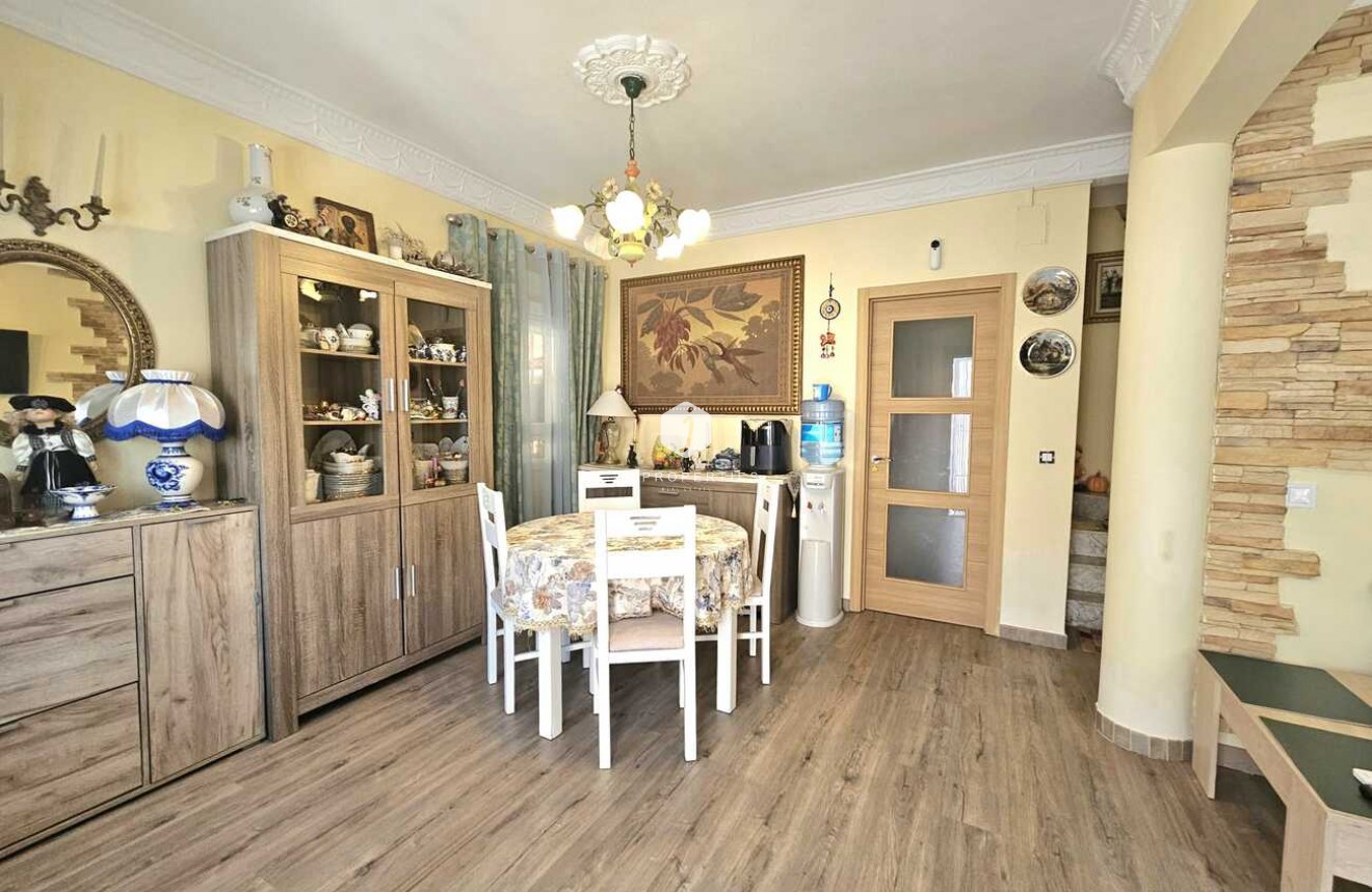 Segunda mano - Villa -
Torrevieja - Torre Del Moro