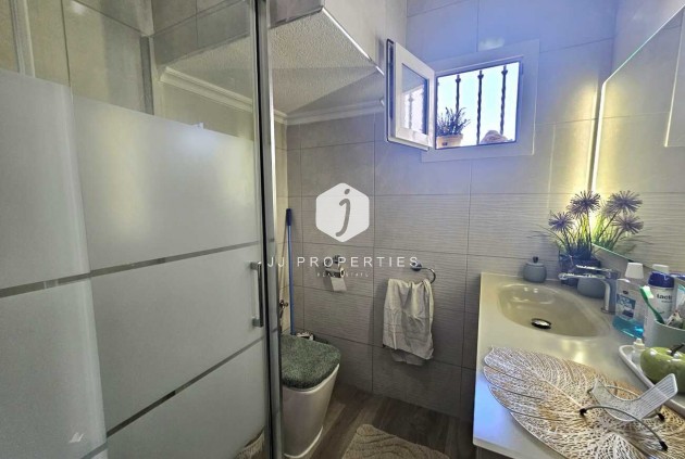 Segunda mano - Villa -
Torrevieja - Torre Del Moro