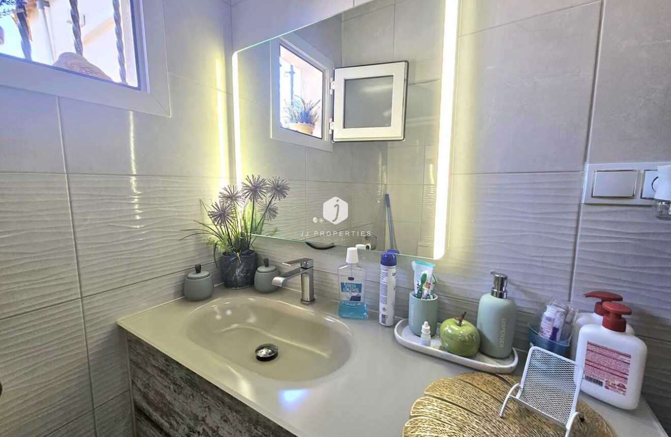 Segunda mano - Villa -
Torrevieja - Torre Del Moro