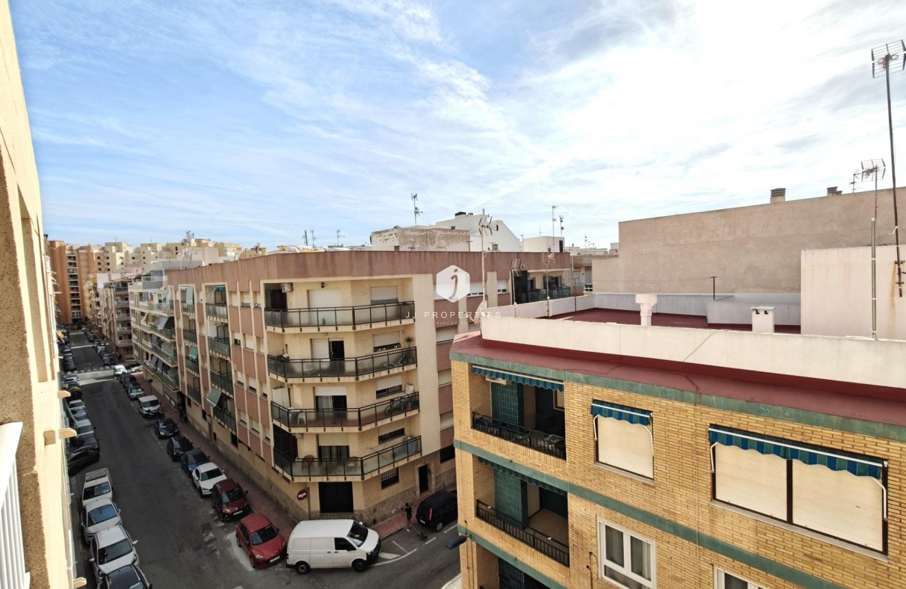Segunda mano - Apartamento / piso -
Torrevieja - Playa del Cura