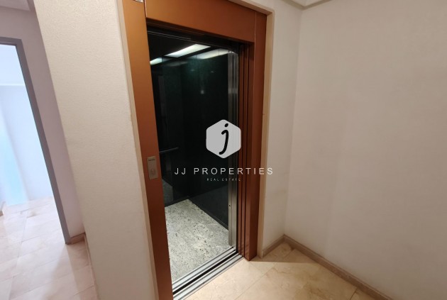 Segunda mano - Apartamento / piso -
Torrevieja - Playa del Cura