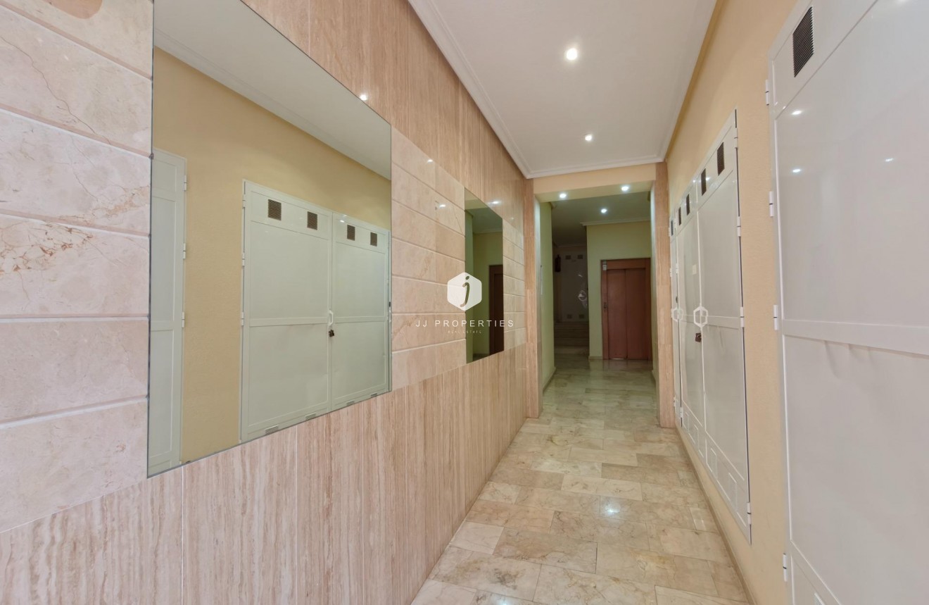 Segunda mano - Apartamento / piso -
Torrevieja - Playa del Cura