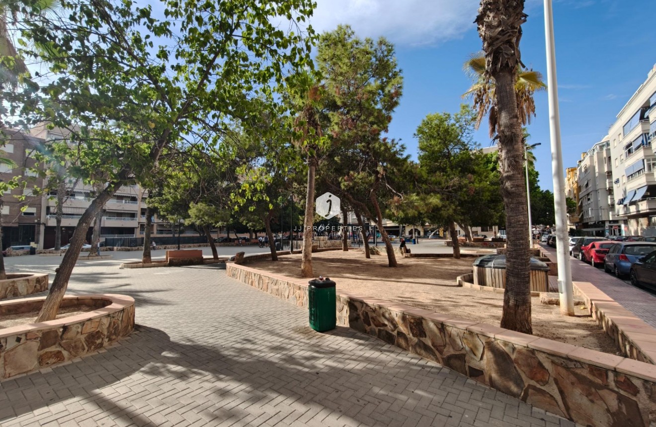 Segunda mano - Apartamento / piso -
Torrevieja - Playa del Cura