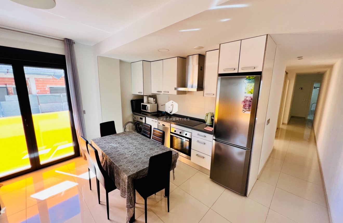 Segunda mano - Apartamento / piso -
Torrevieja - Playa del Cura