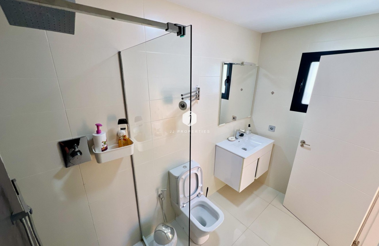 Segunda mano - Apartamento / piso -
Torrevieja - Playa del Cura