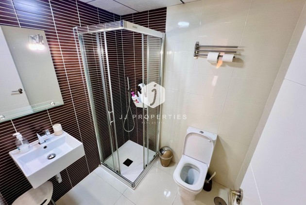 Segunda mano - Apartamento / piso -
Torrevieja - Playa del Cura