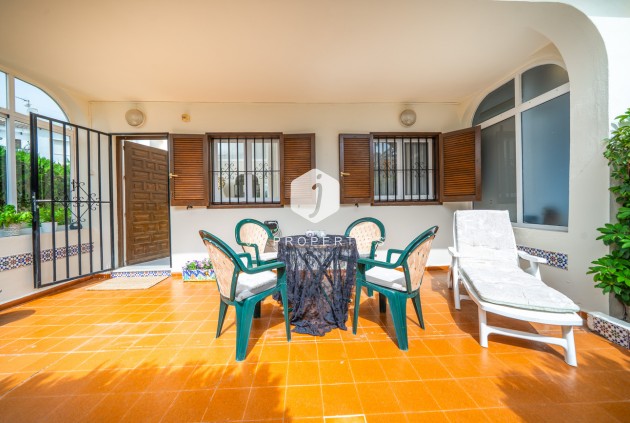 Segunda mano - Bungalow -
Torrevieja - La Mata