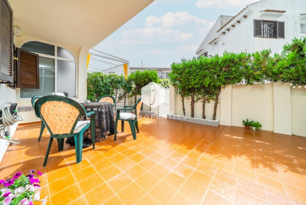 Segunda mano - Bungalow -
Torrevieja - La Mata